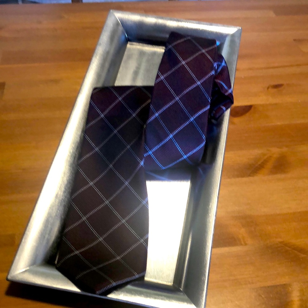 Micheal Kors Silk tie